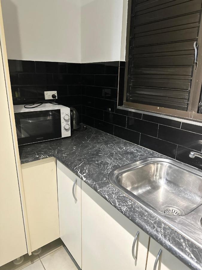 Ambitious Apartment Nadi Luaran gambar