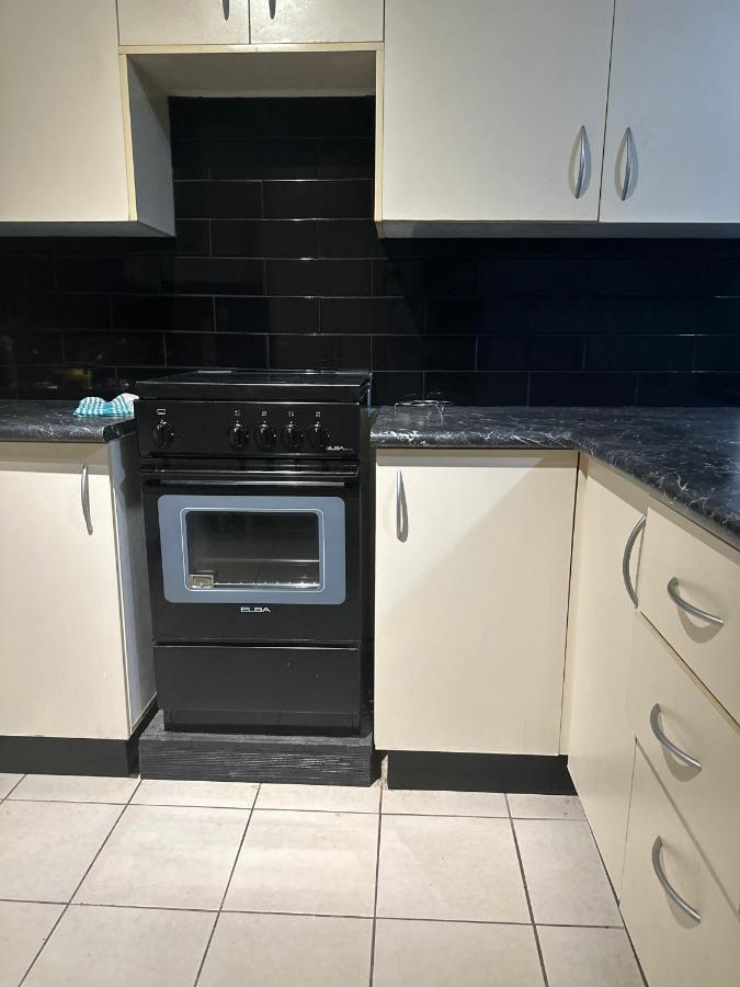 Ambitious Apartment Nadi Luaran gambar